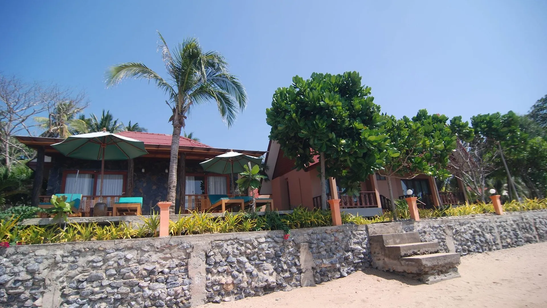 **  Dream Team Beach Resort Koh Lanta Thailand